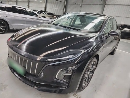 Hongqi E-QM5 2024