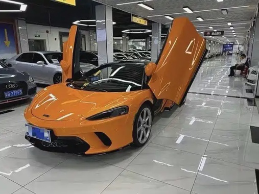 McLaren GT 2021