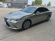 Lexus ES 2024