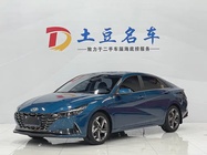 Hyundai Elantra 2022