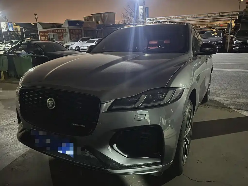 Jaguar F-Pace