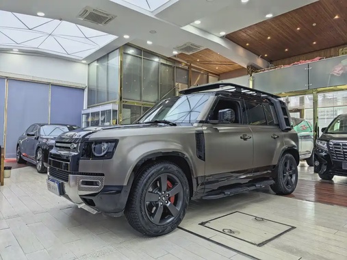 Land Rover Defender 2023