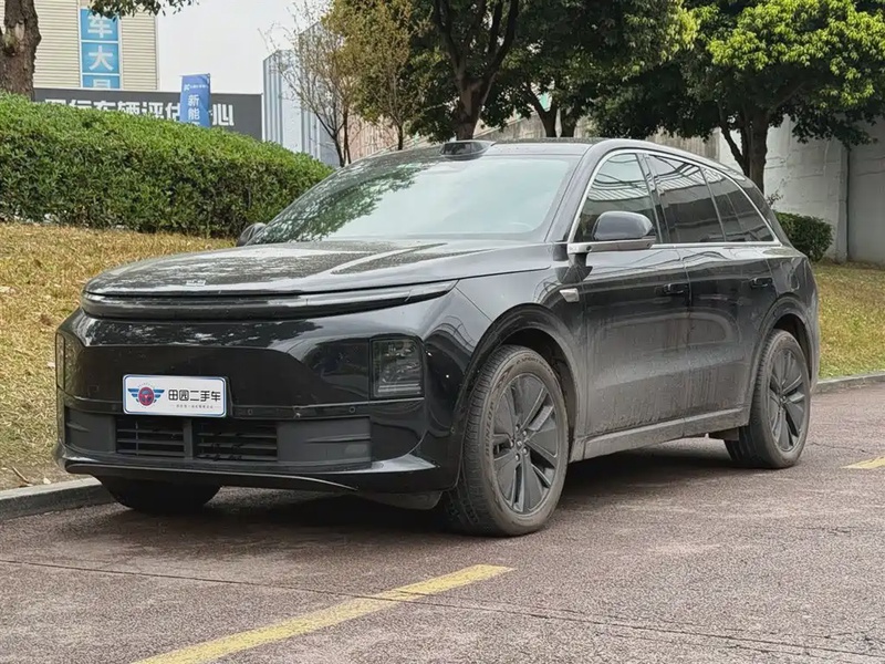 Li Auto L6
