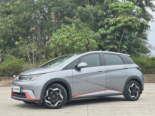 BYD Dolphin 2023