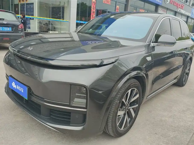 Li Auto L8