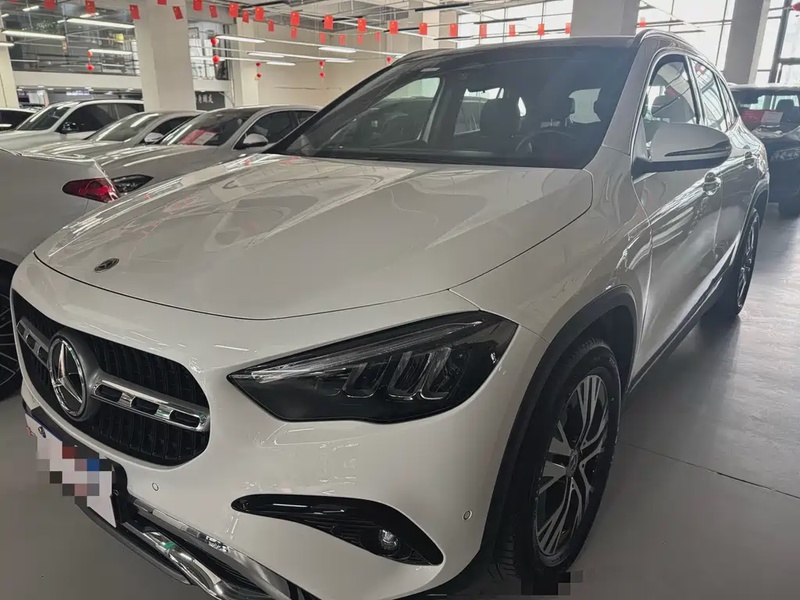 Mercedes-Benz GLA-Class