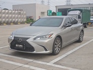 Lexus ES 2020