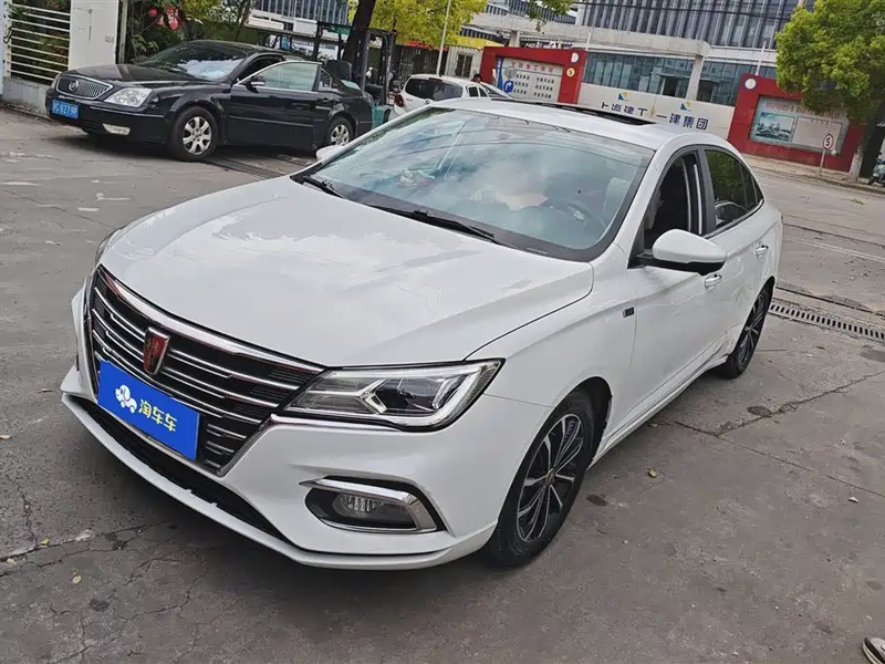 Roewe i5