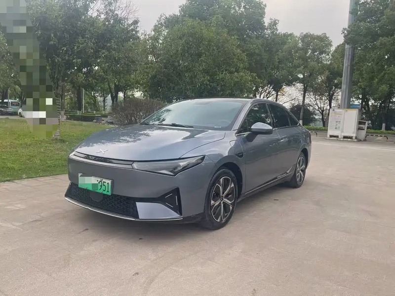 XPeng P5