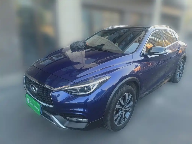Infiniti QX30