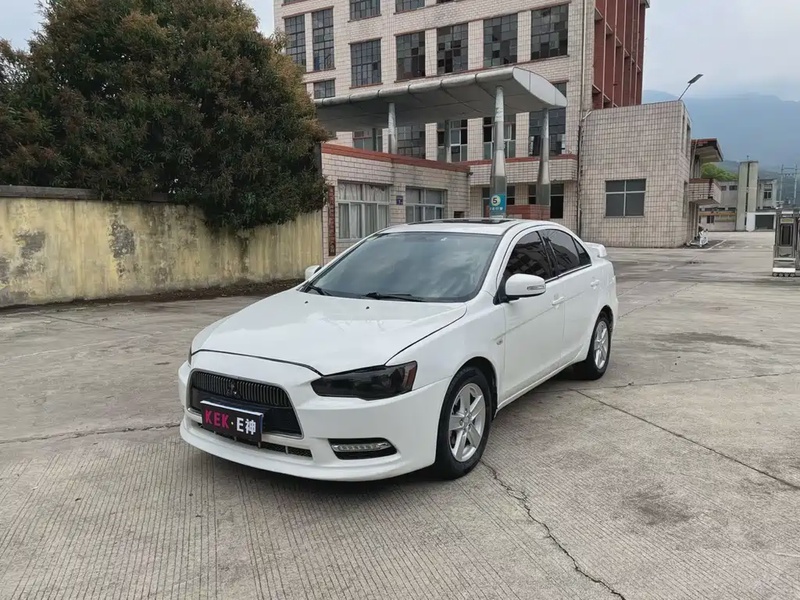 Mitsubishi Lancer