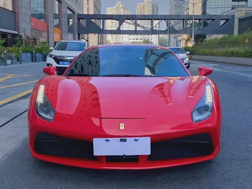 Ferrari 488 2018