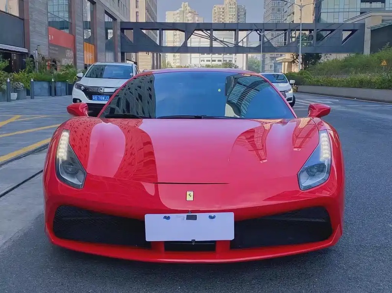 Ferrari 488