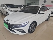 Hyundai Elantra 2025