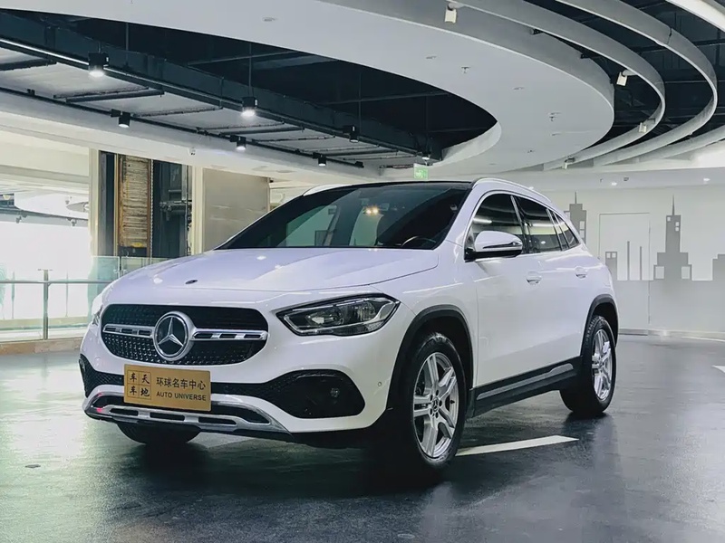 Mercedes-Benz GLA-Class