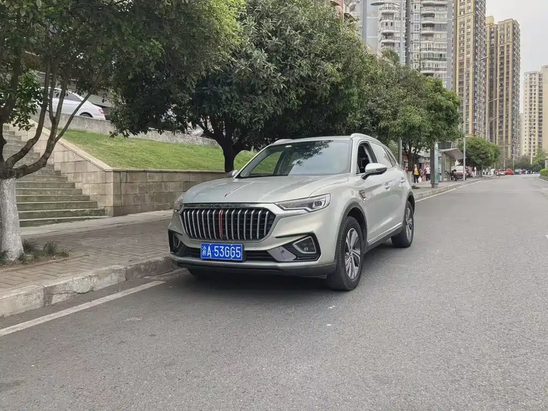 Hongqi HS5