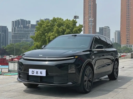 Li Auto L6 2025