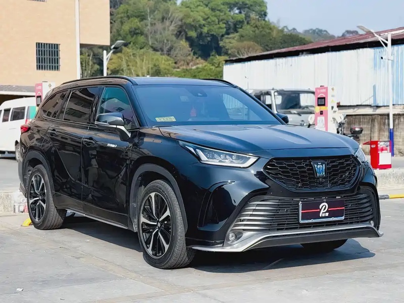 Toyota Crown Kluger