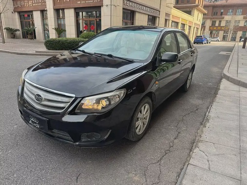 BYD L3 2013