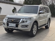 Mitsubishi Pajero 2019