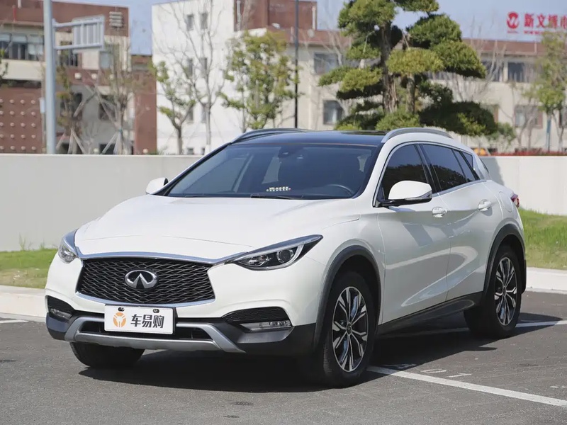 Infiniti QX30