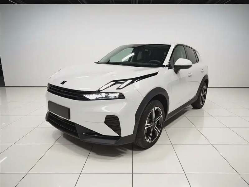 Lynk & Co 06