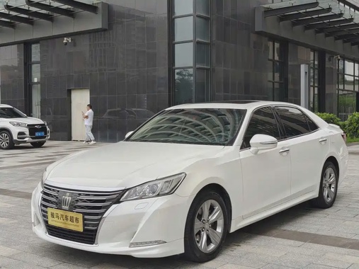 Toyota Crown 2016