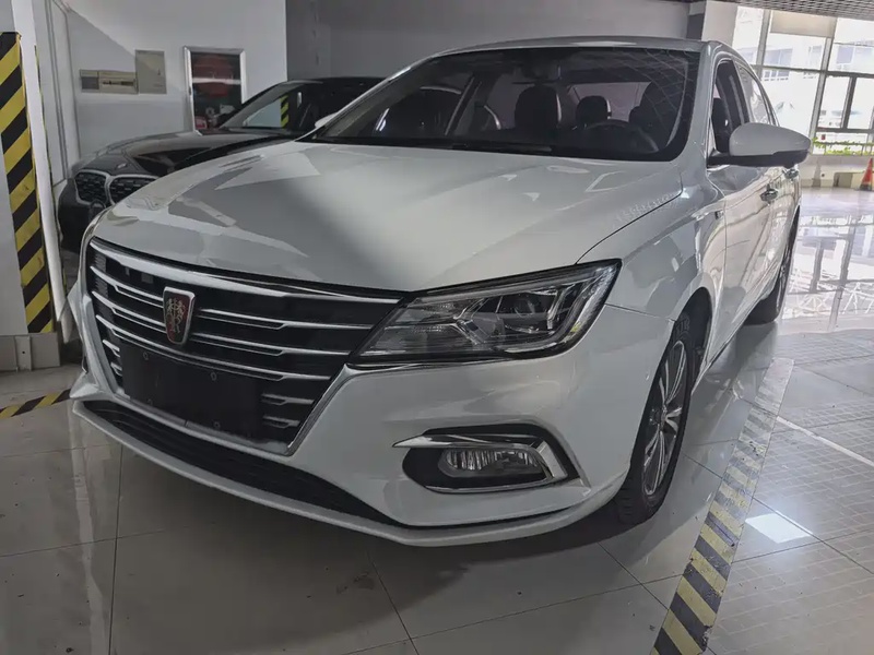 Roewe i5