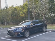 Lexus ES 2021