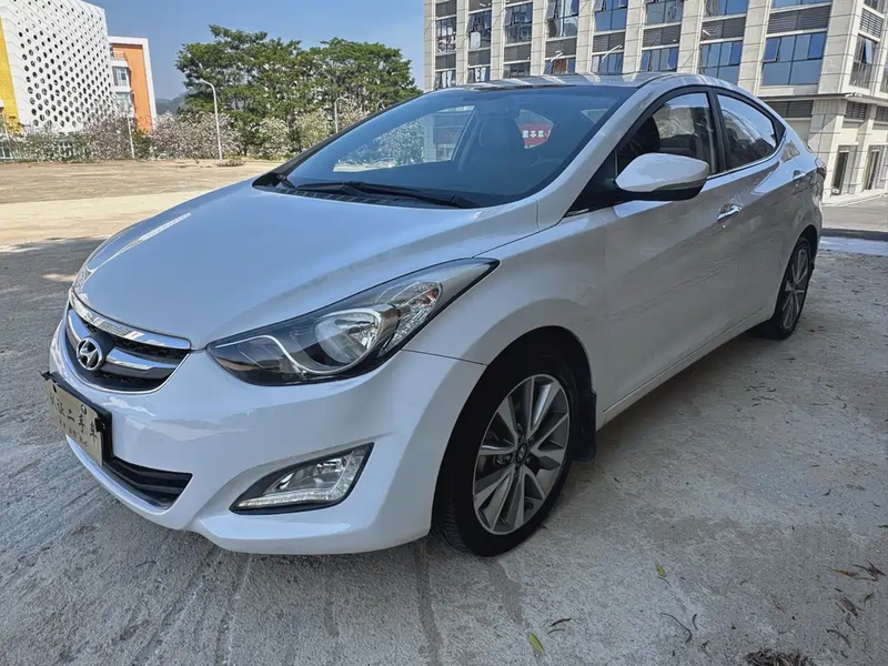 Hyundai Elantra