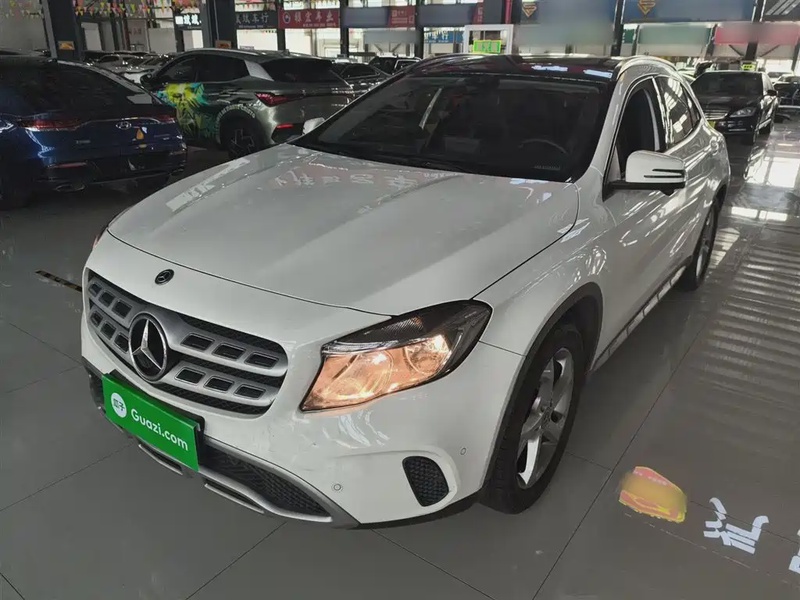 Mercedes-Benz GLA-Class