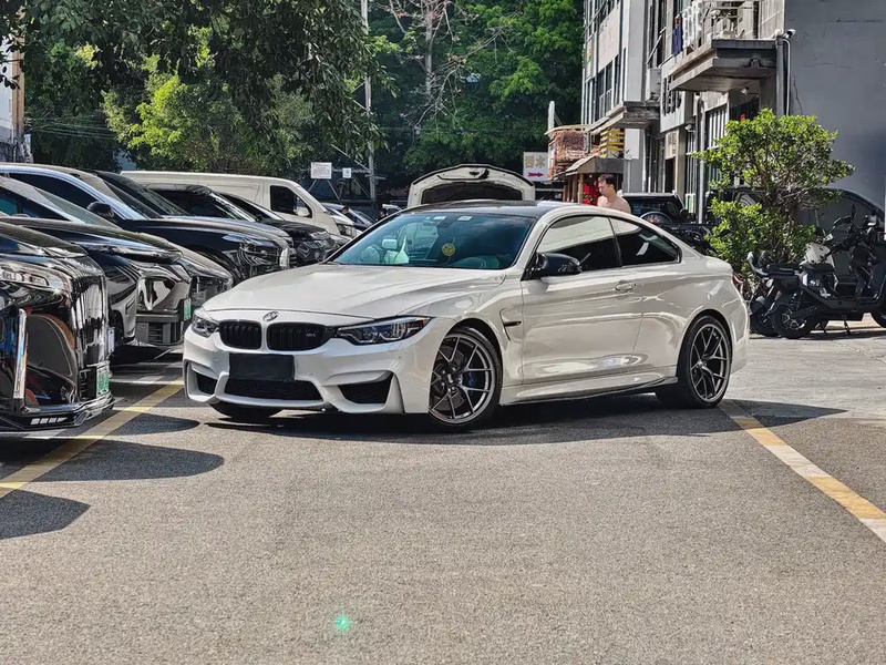 BMW M4