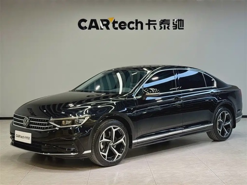 Volkswagen Magotan 2025