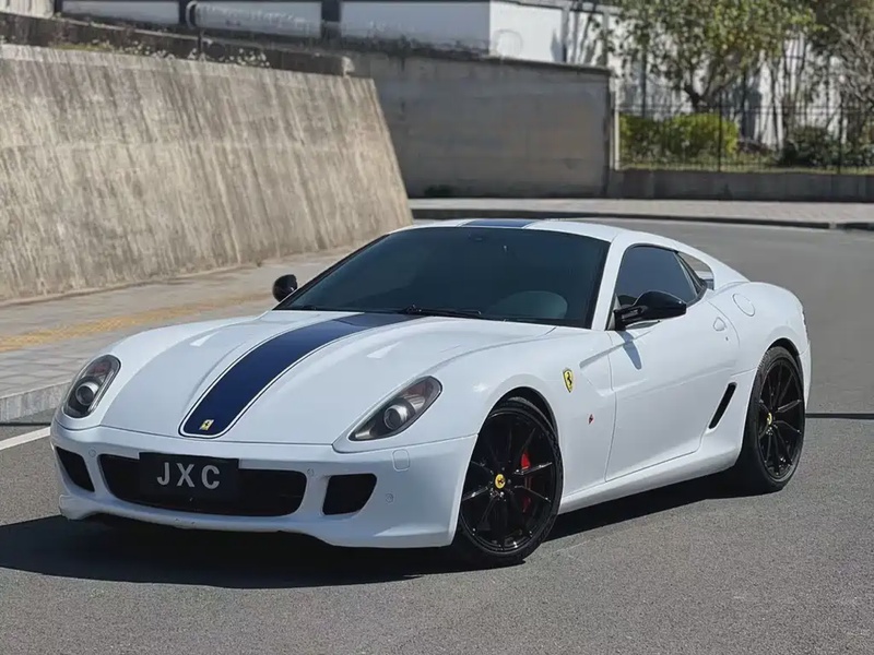 Ferrari 599