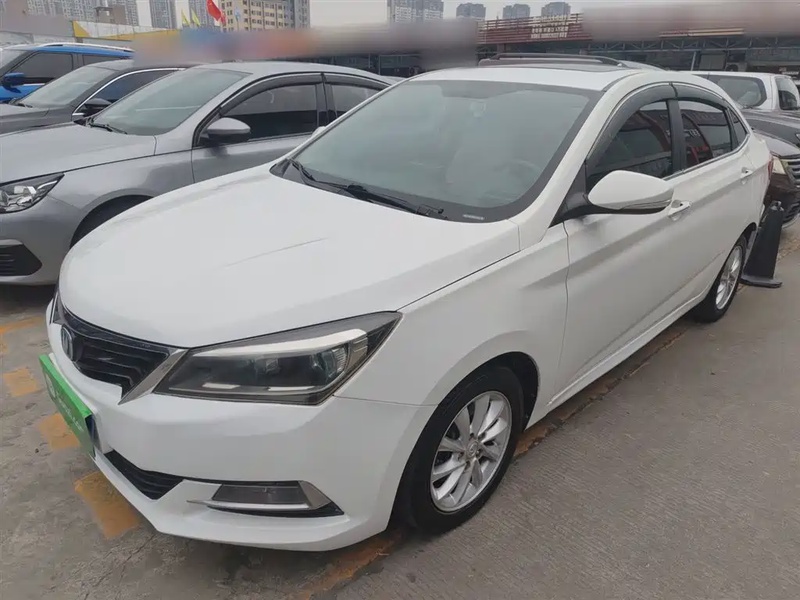Changan V7