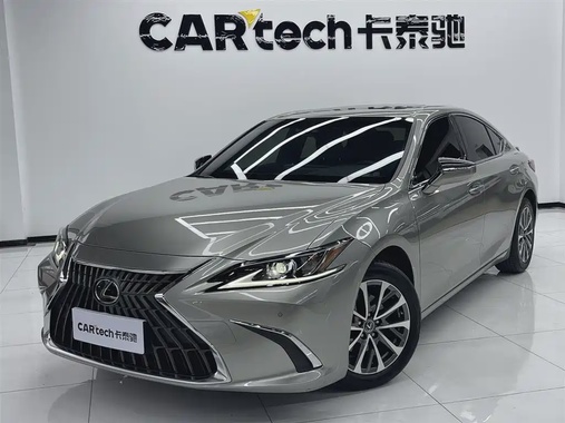 Lexus ES 2024