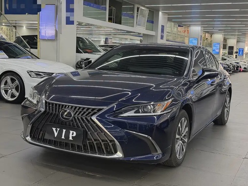 Lexus ES 2023