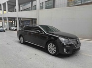Toyota Crown 2013
