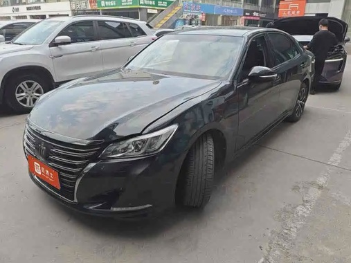 Toyota Crown 2018