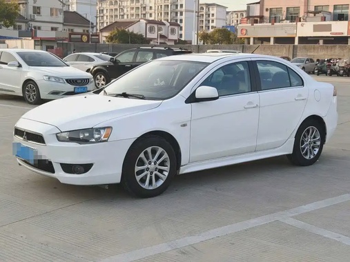 Mitsubishi Lancer EX 2015