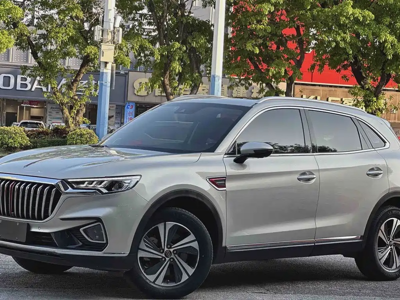 Hongqi HS5