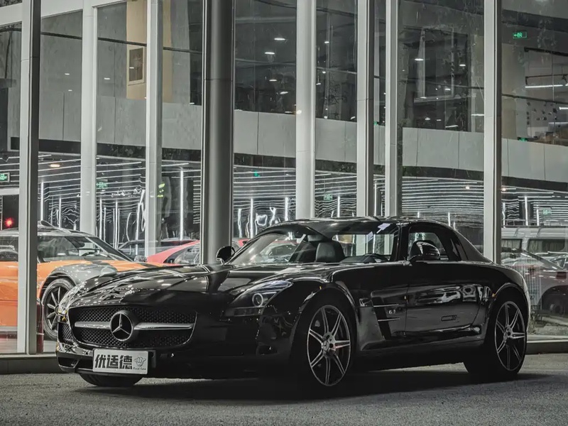Mercedes-Benz SLS AMG