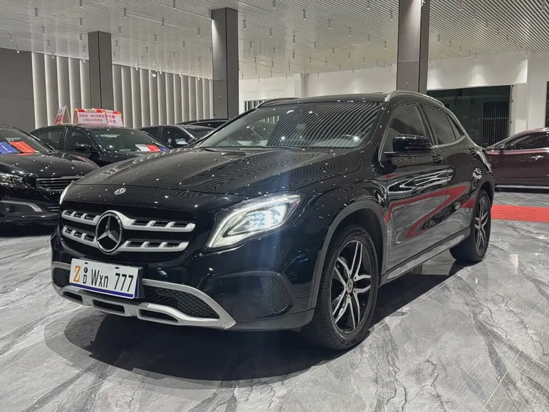 Mercedes-Benz GLA-Class