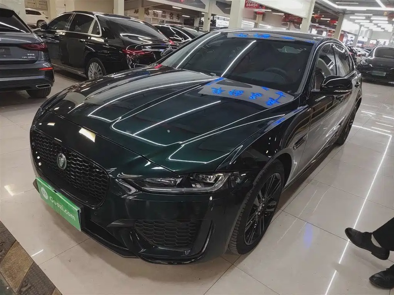 Jaguar XE