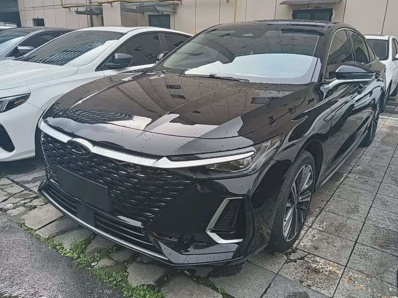 Chery Arrizo 8