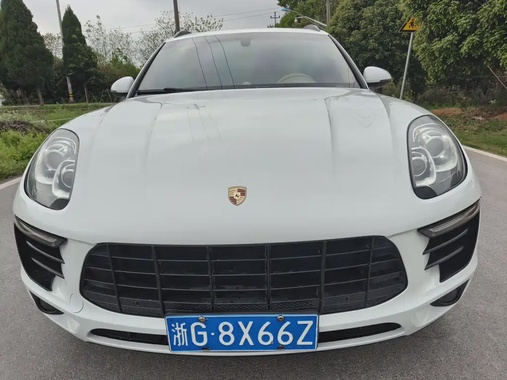 Porsche Macan 2015