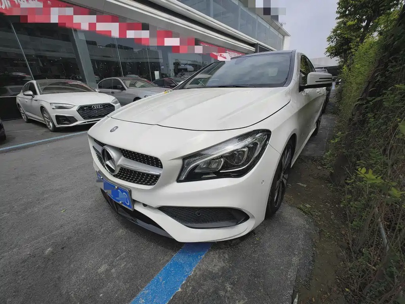 Mercedes-Benz CLA-Class