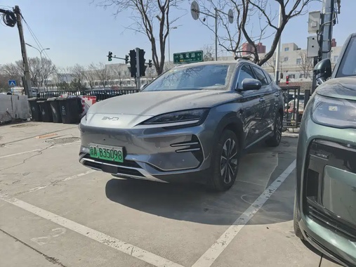 BYD PLUS 2025