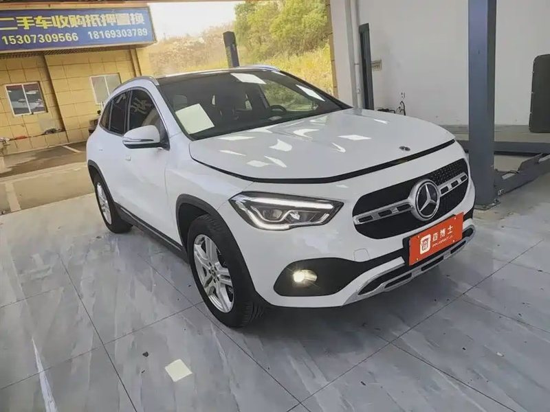 Mercedes-Benz GLA-Class