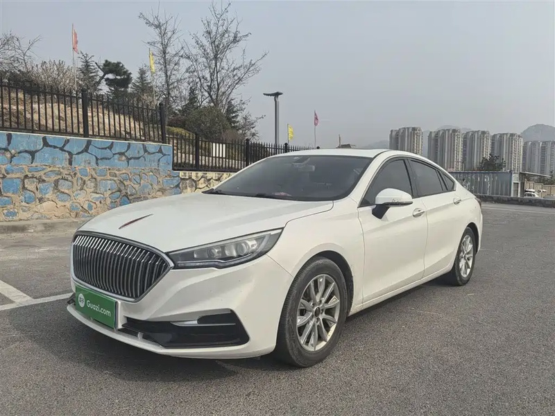 Hongqi H5